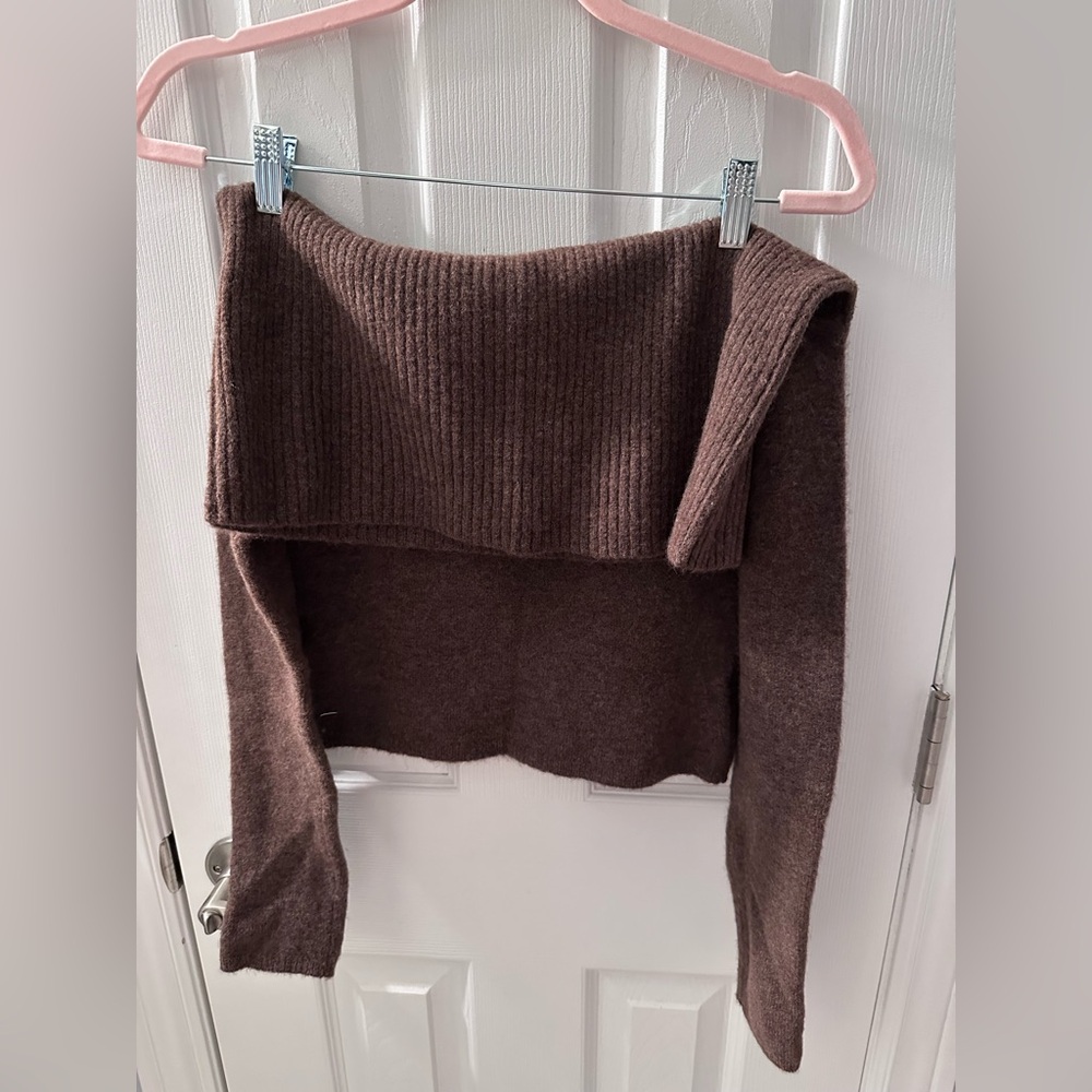 Aritzia Brown Off-Shoulder Sweater, xsmall, new